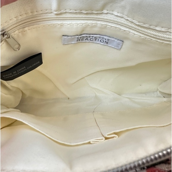 🌼2 for $30🌼 Kenneth Cole Reaction Pretty Floral Baguette Handbag - Picture 6 of 9